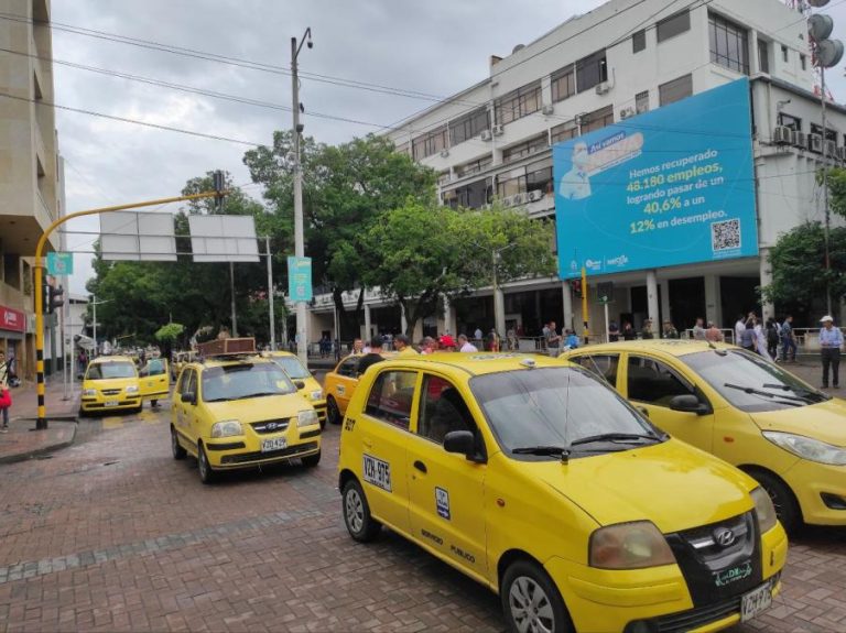 Suben las tarifas de taxi en Neiva para 2026: así quedarán los nuevos precios.
