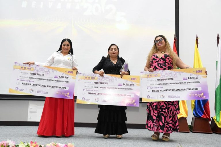 Tania Retamart, reconocida como Mujer Neivana del Año por su liderazgo social