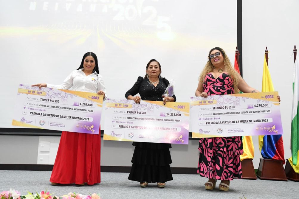 Tania Retamart, reconocida como Mujer Neivana del Año por su liderazgo social